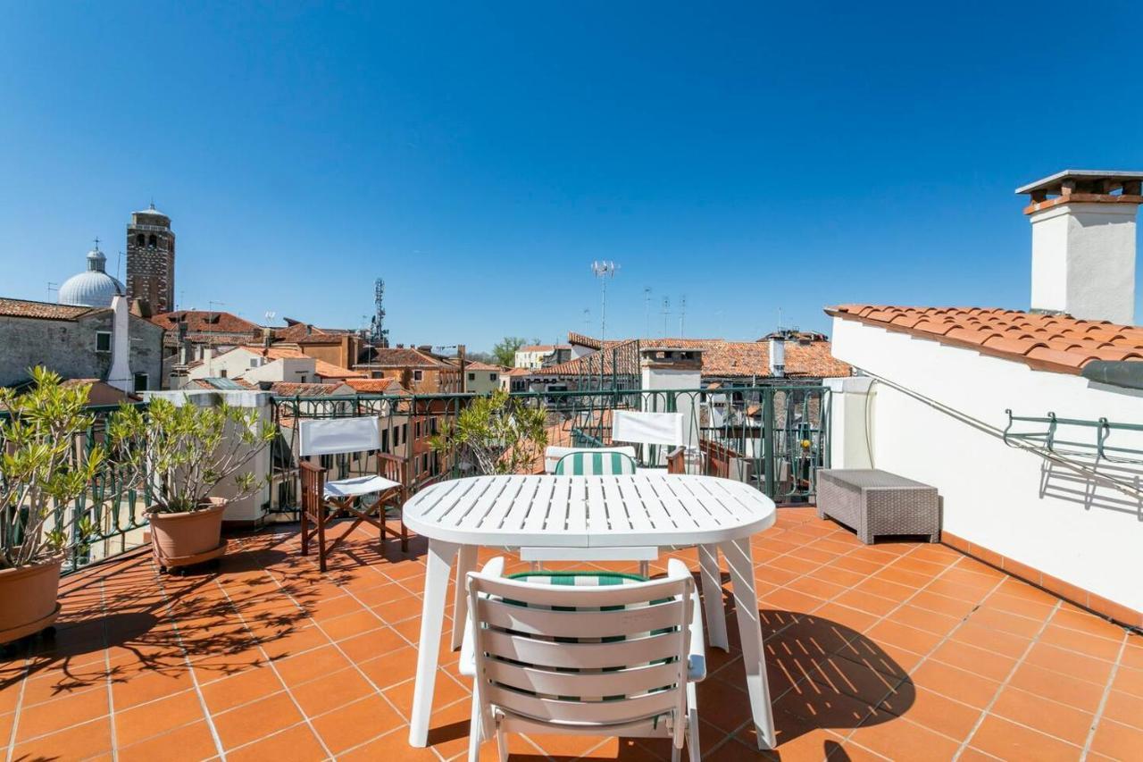 Hotel Le Mansarde Deluxe Venezia Esterno foto